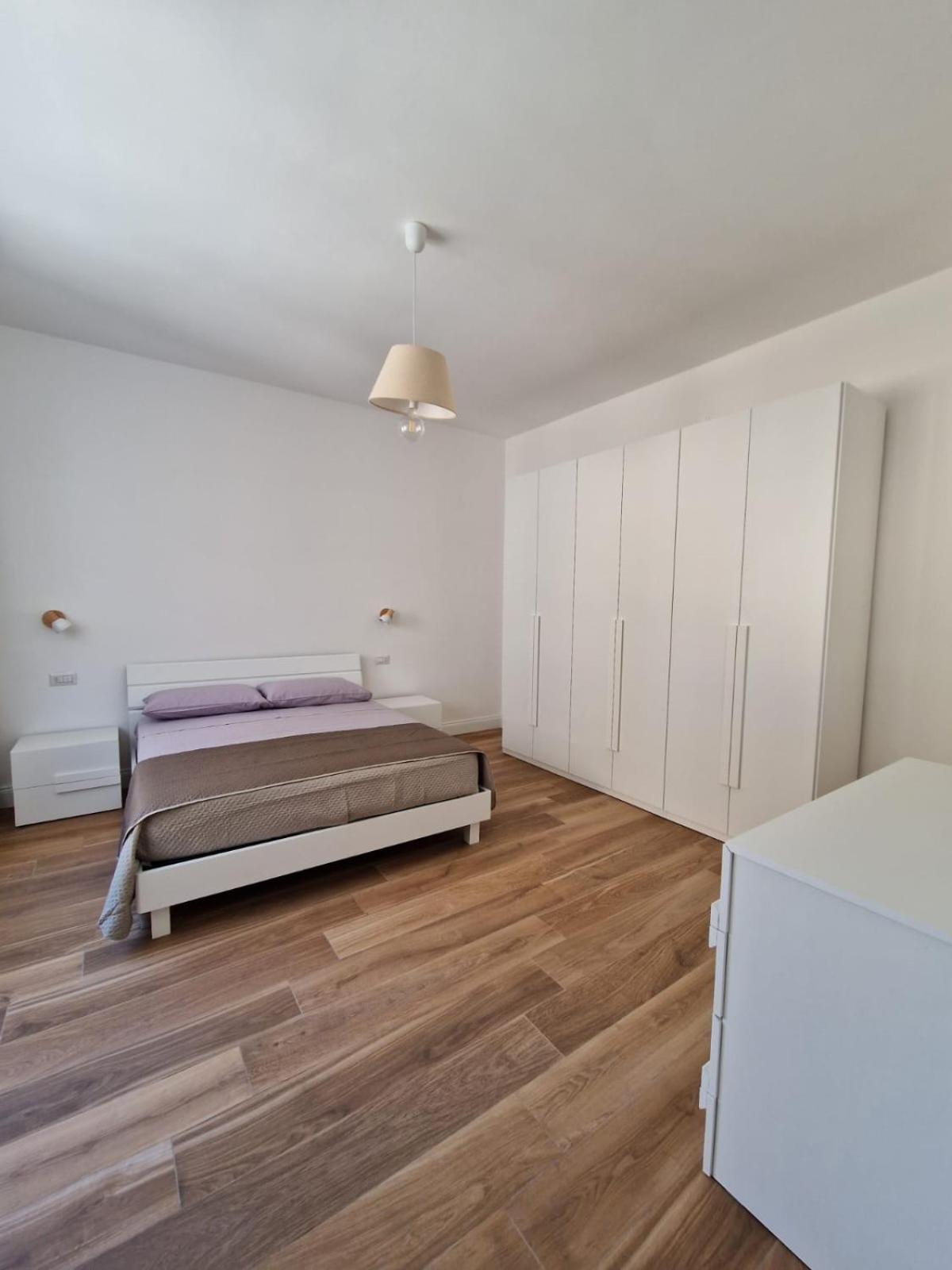 Ten Apartment Brindisi Esterno foto